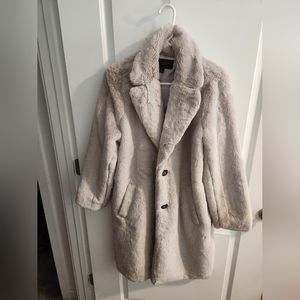 Stunning Anne Taylor Faux Fur Coat
